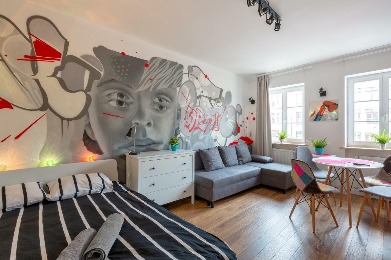Lipstick House Rynek Daire Wroclaw Dış mekan fotoğraf